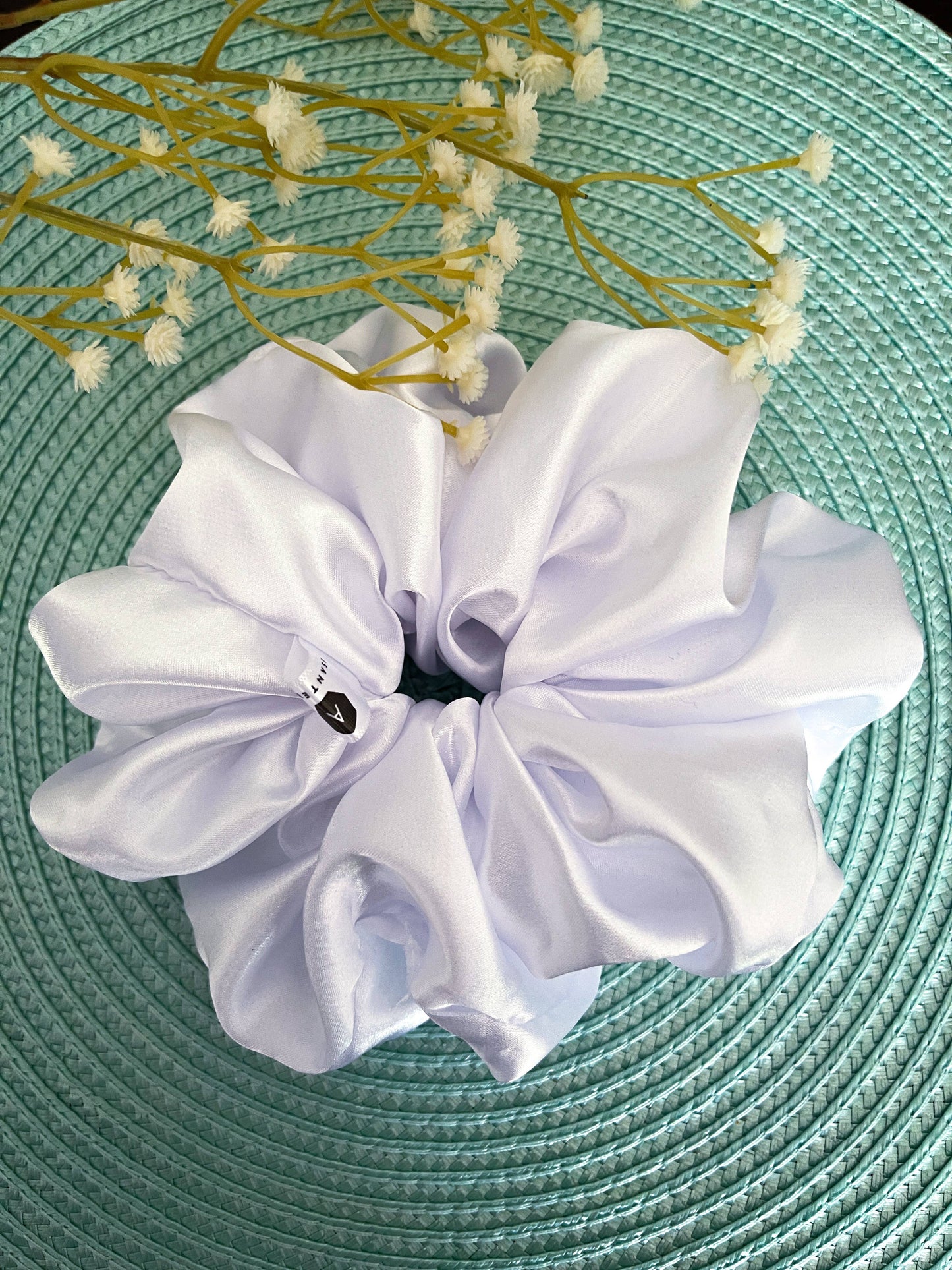 Großer Scrunchie aus Satin